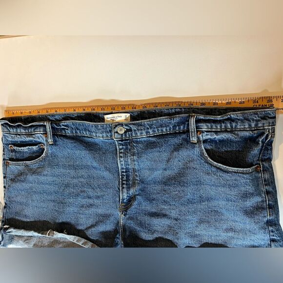 Abercrombie & Fitch The Mom Short High Rise Denim Cut off Shorts W37 Plus sz 24 - Picture 6 of 7